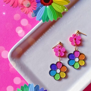 GROOVY Daisy Earrings | Acrylic Earrings |Hippie Earrings | Rainbow Earrings | Retro Earrings