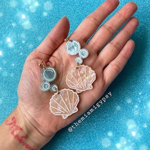 Pendientes bajo el mar / Pendientes acrílicos / Joyería oceánica / Pendientes acrílicos / Pendientes cortados con láser / Regalo para mamá / Acrílico / Pendientes de concha