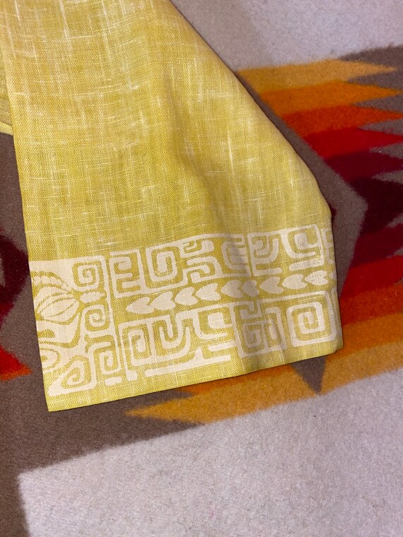 Vintage Iolani Vintage 60s Yellow Linen Weave Tun… - image 5