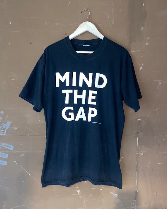Vintage Mind The Gap London Subway T Shirt 1992 - image 1