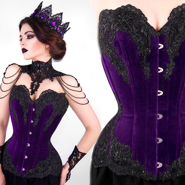 OVERBUST, velours violet véritable, perles de strass noirs, guipure gothique victorien, laçage serré à la taille