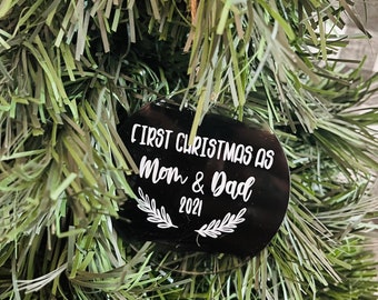 Mom and Dad Christmas ornament, first Christmas parents gift, parents ornament, Christmas mom gift, new parent gift, first christmas family