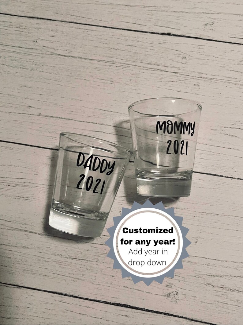 Mommy and daddy shot glass set