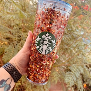 fall snowglobe tumbler, fall glitter tumbler, fall leaves tumbler, thanksgiving snow globe, pumpkin spice snowglobe tumbler,