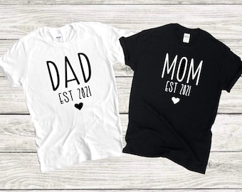 Mom dad est shirt, mom dad shirts, mom dad tees, new parents gift, mom tee, dad tee, baby announcement tee, pregnancy announcement, reveal
