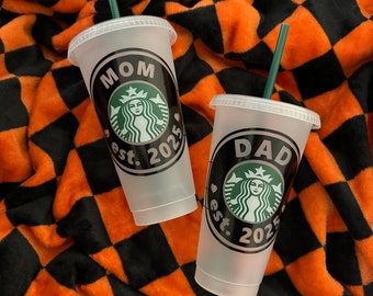 Mom Dad Est 2024 Starbucks Cold Cup, mom to be cup, new parent personalized gift, mom coffee gift, Christmas gift for mom