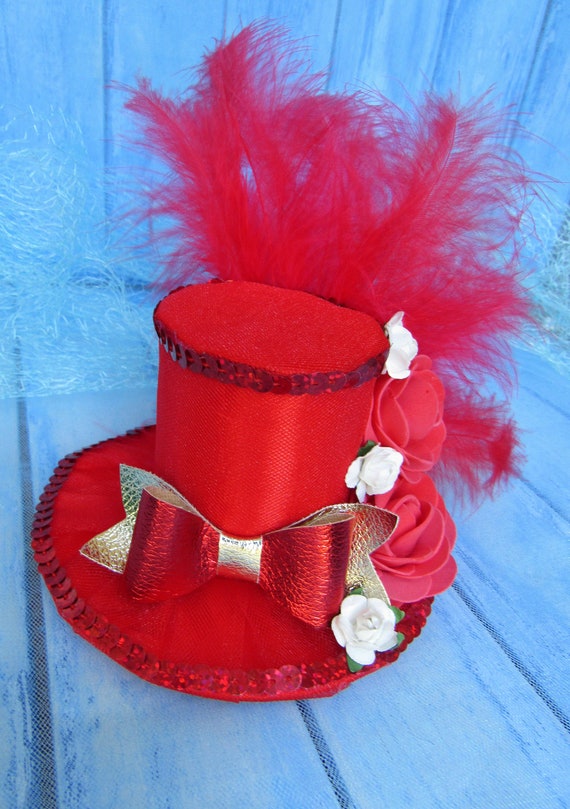 red mini top hat