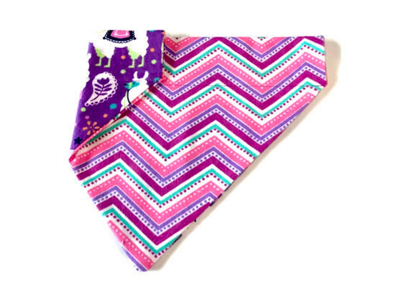 Flannel Reversible /& Slide On Dog Bandana Llama Love Spring-Valentines