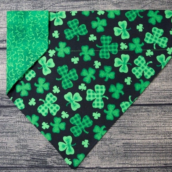 St Patricks Dog Bandana - Over the Collar -Checkered Shamrock - Lucky Green Clover
