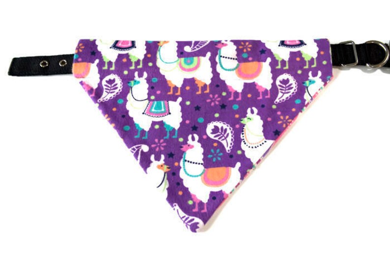 Flannel Reversible /& Slide On Dog Bandana Llama Love Spring-Valentines