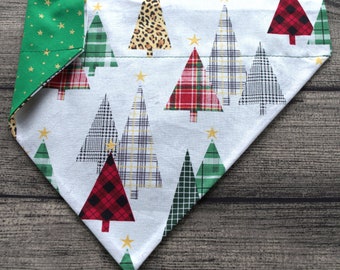 Bandana para perros de Navidad-Sobre el collar- Árboles a cuadros - Invierno a cuadros de Navidad