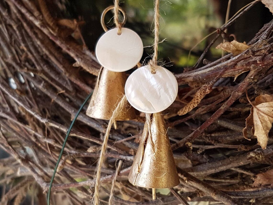 6 Petites Cloches Carillon de Nacre Perles Coquillages, Plage Vintage Tiny Mignon Décor Mariage Fait