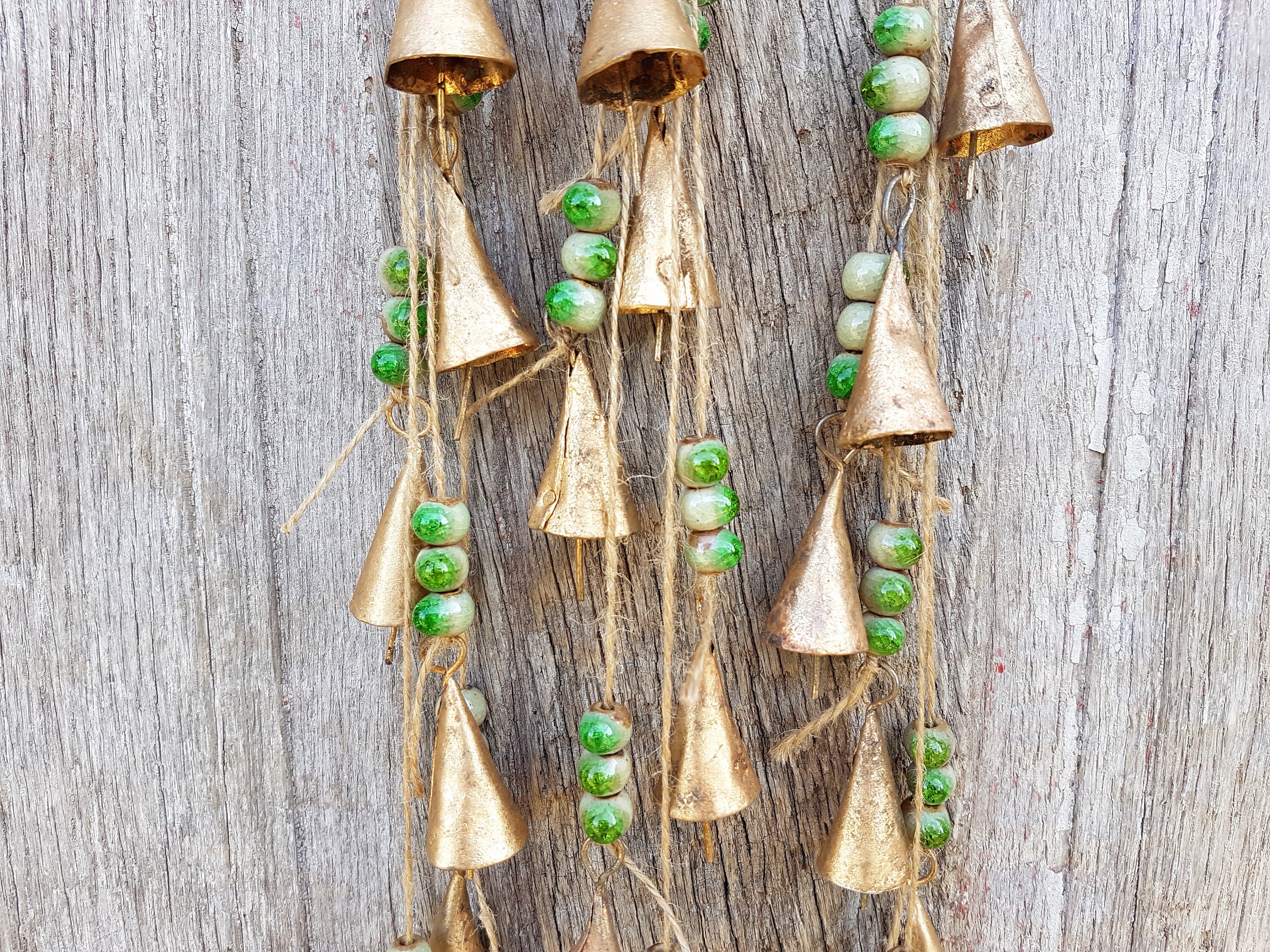 Cloches sur Ficelle avec Perles Crépitantes en Céramique Verte, Carillonne à Vent Fait Maison, Décor