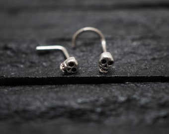 18, 20 gauge Mini Skull sterling silver nose stud /nose screw, Body Jewelry, Silver Stud, Nose Piercing, Piercing, Nose Stud, nose ring