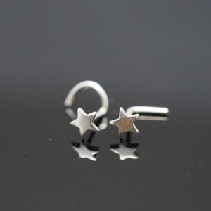 Sterling Silver Star Nose Stud: 18/20 Gauge Body Piercing