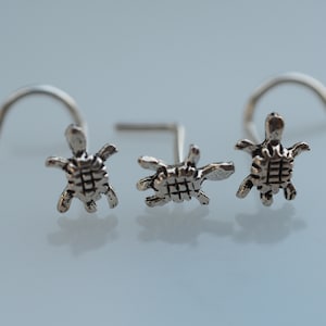 18 , 20 Gauge  Nose Stud , Sea turtle Nose Stud,Animal nose screw, Jewelry Nose Stud, Body Piercing Jewelry, Nose Piercing, Body Jewelry