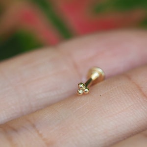 9K Gold Push Fit Labret - 18,16 Gauge Labret, Triple Ball Labret ,Cartilage ,Tragus Ring, Helix Ring,Conch Piercing Stud