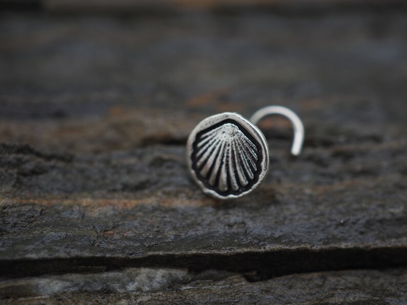 Sea Shell Nose stud Sterling silver nose stud / nose screw Etsy