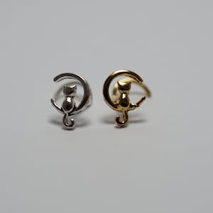 Sterling Silver Cat on the Moon Nose Stud - 18, 20 Gauge