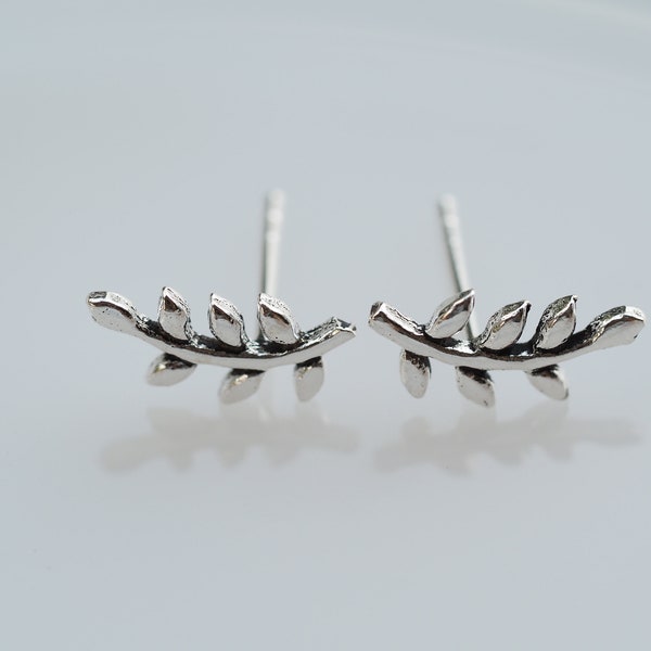 Sterling silver  stud Earring, Silver Stud Earrings, Olive leaf Earrings