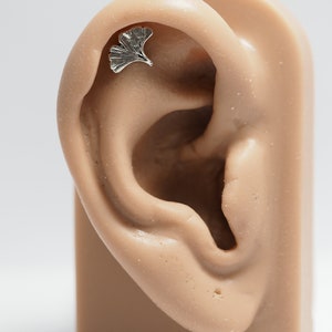 Sterling Silver Ginko leaf -20g, 18g,  16g Surgical stainless steel Labret Barbell,  Push Pin Post , Flat Back ,Cartilage earring