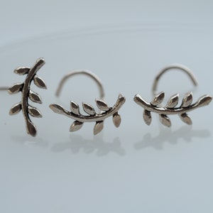 Sterling Silver Olive Leaf Nose Stud - 18/20 Gauge