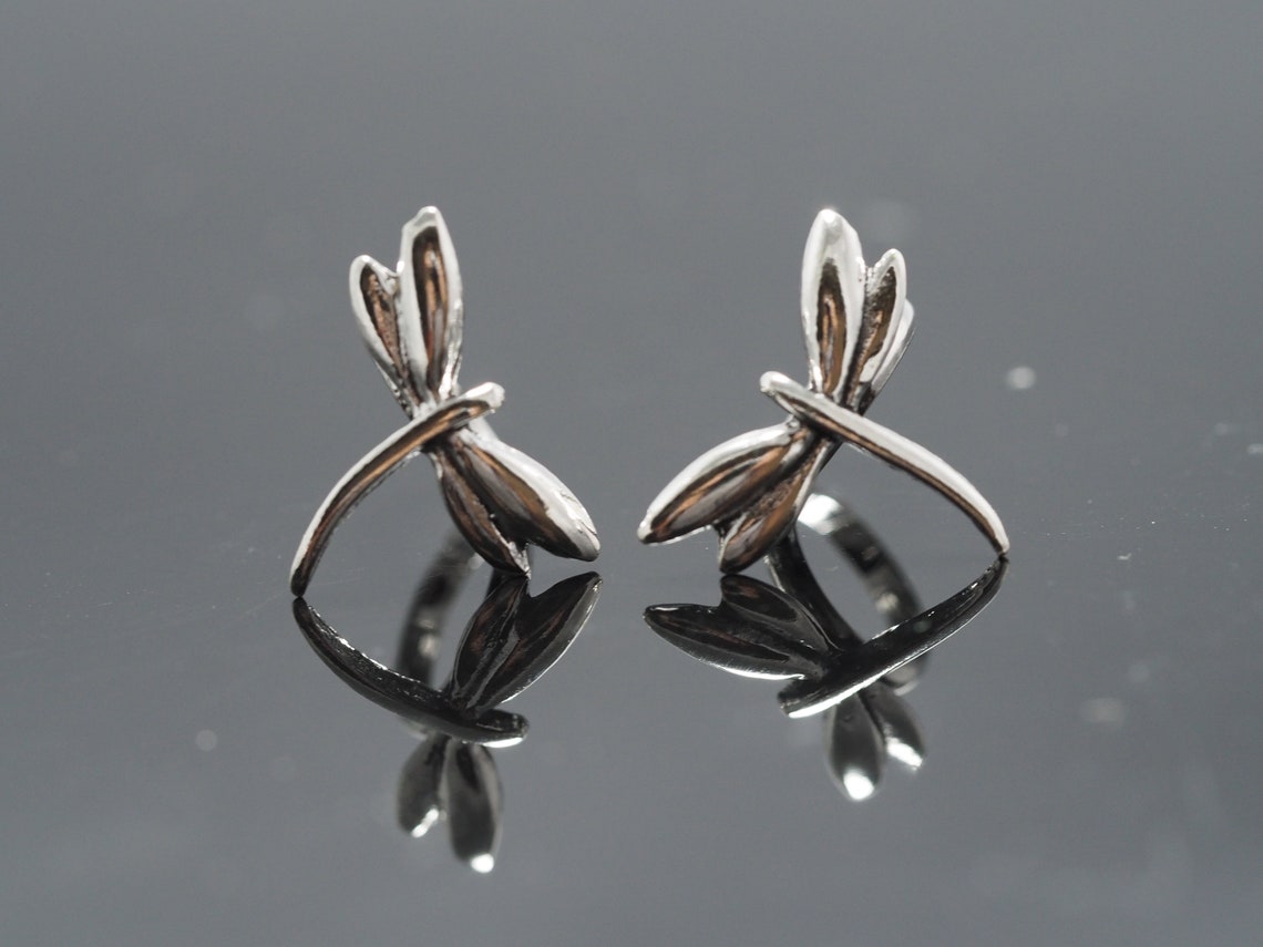 Dragonfly ear cuff Clearance