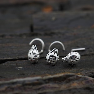 Sterling Silber Marienkäfer Nasenstecker : 18g / 20g Insekt Piercing