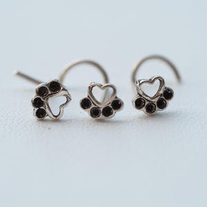 Näsörhänge i sterlingsilver med tassavtryck: 18, 20 gauge