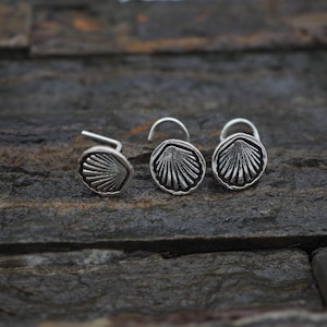 Sea Shell Nasenstecker, Sterling Silber Nasenstecker / Nasenschraube, Schmuck Nasenstecker, Piercing Schmuck, Körperschmuck