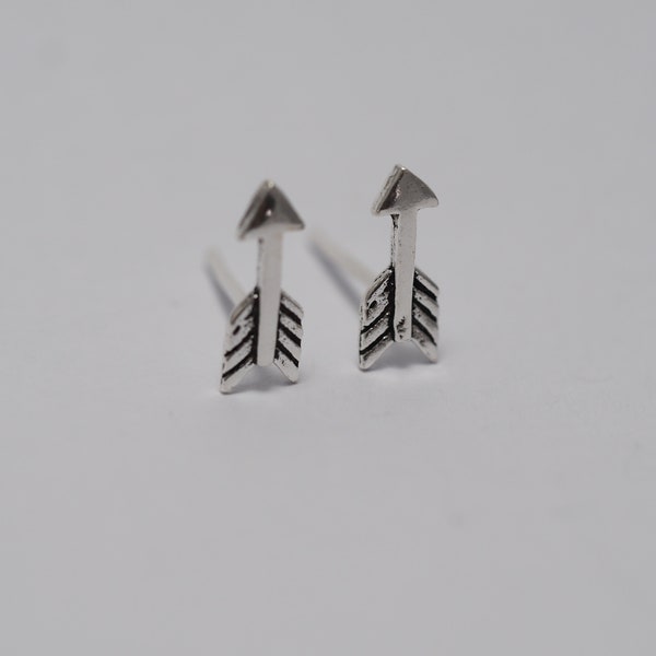 Sterling Silver Arrow  Earrings , Silver Stud Earrings/ Tiny Stud Earrings /Piercing Jewelry, Minimalistl