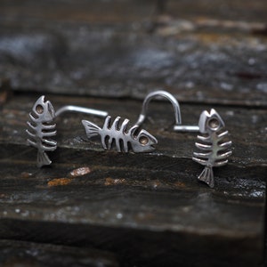 Mini FishBone sterling silver nose stud / nose screw, Jewelry Nose Stud, Body Piercing Jewelry,, Nose Piercing, Body Jewelry, Animal Syud