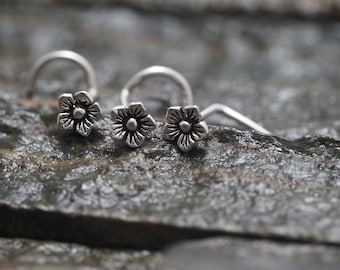18,20 gauge Cherry Blossom Flower Nose Stud ,Flower Nose Stud sterling silver/ nose screw, Body Piercing Jewelry, Silver Nose ring