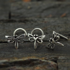 Dragonfly Nose Stud / Bug /Insect Body Jewelry / Minimalist / Tiny Jewelry / nose screw, Body Piercing Jewelry, Nose Piercing