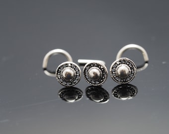 Sterling Silver UFO Nose Stud: 18-20 Gauge Body Piercing