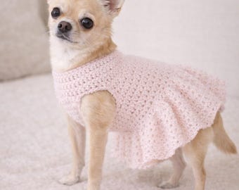 Robe rose faite main pour chien à sequins au crochet - Tenue pour petite race