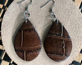 Alligator & Leather Teardrop Earrings, Alligator custom earrings, Alligator Earrings,Boho gator earrings, gator hide jewelry
