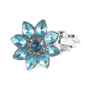 Blue petals snap jewelry, compatible w/ginger snap jewelry,Ginger snap charms,magnolia snaps,lala snaps,gingersnaps jewelry,gingersnaps