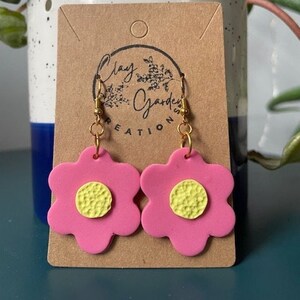 Różowa stokrotka wisząca