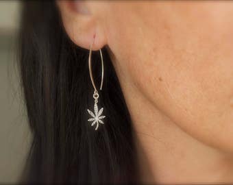 Pendientes colgantes de marihuana con forma de marquesa