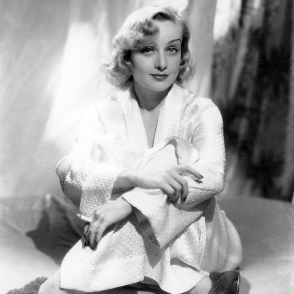 Carole Lombard - Actress and Hollywood Icon - 8 Photo Cards Set - Movie Legends Collection - Vintage Photography - Glamour Photos