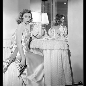 Femme Fatales of Film Noir – Hollywood Icons 24 Sammelkartenset – Gloria Grahame – Klassische Fotografie – Noir Classics – Filmfans