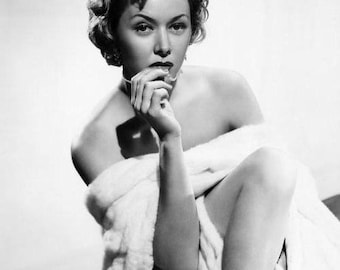 Gloria Grahame - Actress and Hollywood Icon - 16 Photo Trading Cards Set - NO Duplicates! Movie Legends - Glamour Photography