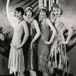The Roaring Twenties Postkarten - 16 klassische Fotos und Kunst - Vintage Fotografie, Illustrationen und Mode der 20er Jahre - Roaring 20's Set