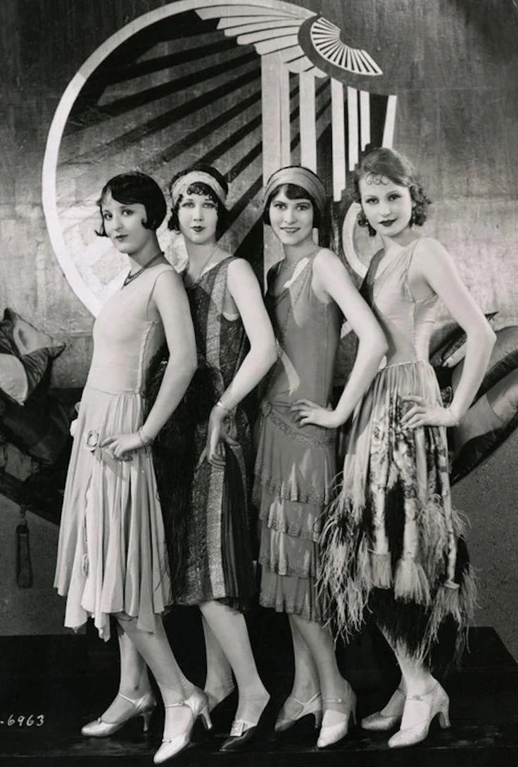 The Roaring Twenties Postcards – 16 Classic Photos and Art - Vintage ...