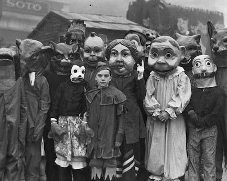 Creepy Vintage Photos - 16 Trading Cards Set - Classic Weird Photography - Halloween and Creepy Costumes Photo image 1