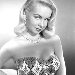 Joi Lansing - Juego de 8 tarjetas coleccionables - Colección de leyendas del cine y la televisión con fotografías vintage de leyendas e íconos de Hollywood ¡SIN duplicados!