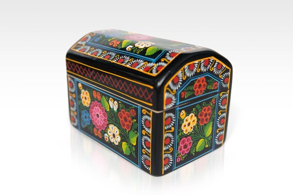 Small Handcrafted Linaloe Wood Lacquer Box: Olinala Guerrero Floral Folk Art (4.5in x 3.4in x 3.1in)