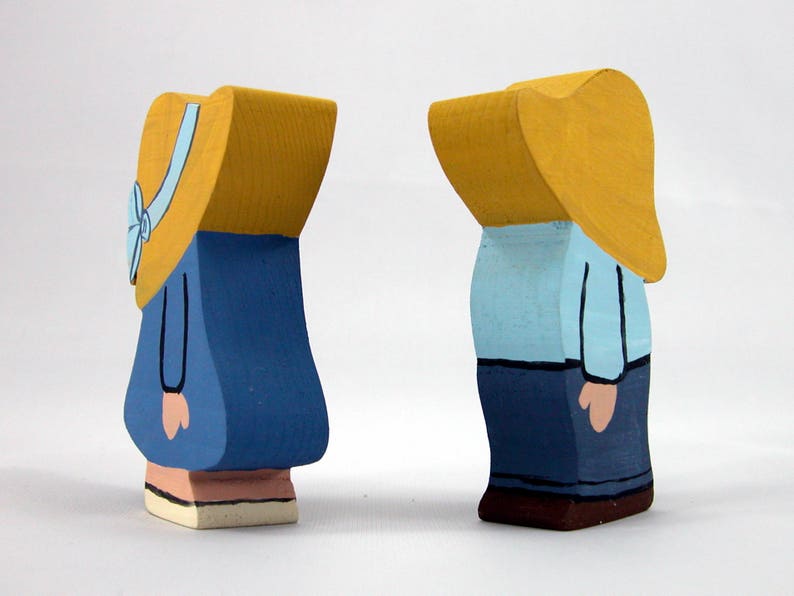 Handmade Wood Blue Dutch Farm Boy and Girl Figurines Hand Painted Knick Knack Country Farmhouse Home Decor