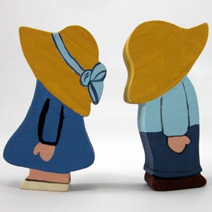Handmade Wood Blue Dutch Farm Boy and Girl Figurines Hand Painted Knick Knack Country Farmhouse Home Decor